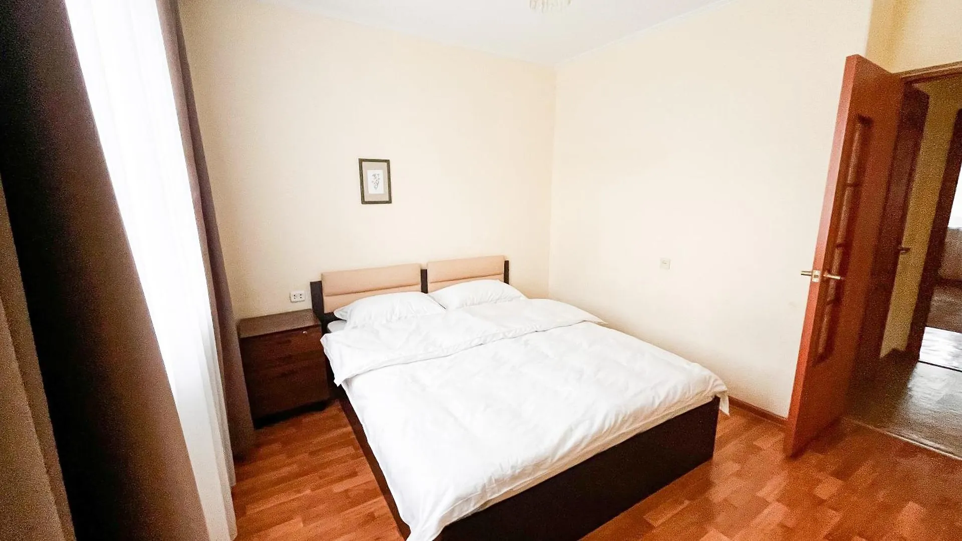 Apartment Уютная 2-К Квартира 